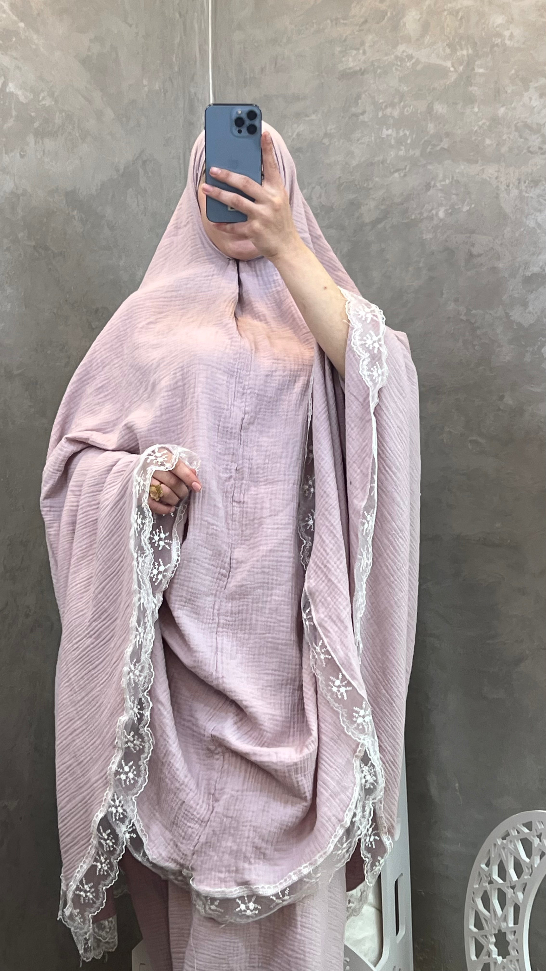 🤍 NARZIA – طقم فُلّة (إسدال & تنورة)