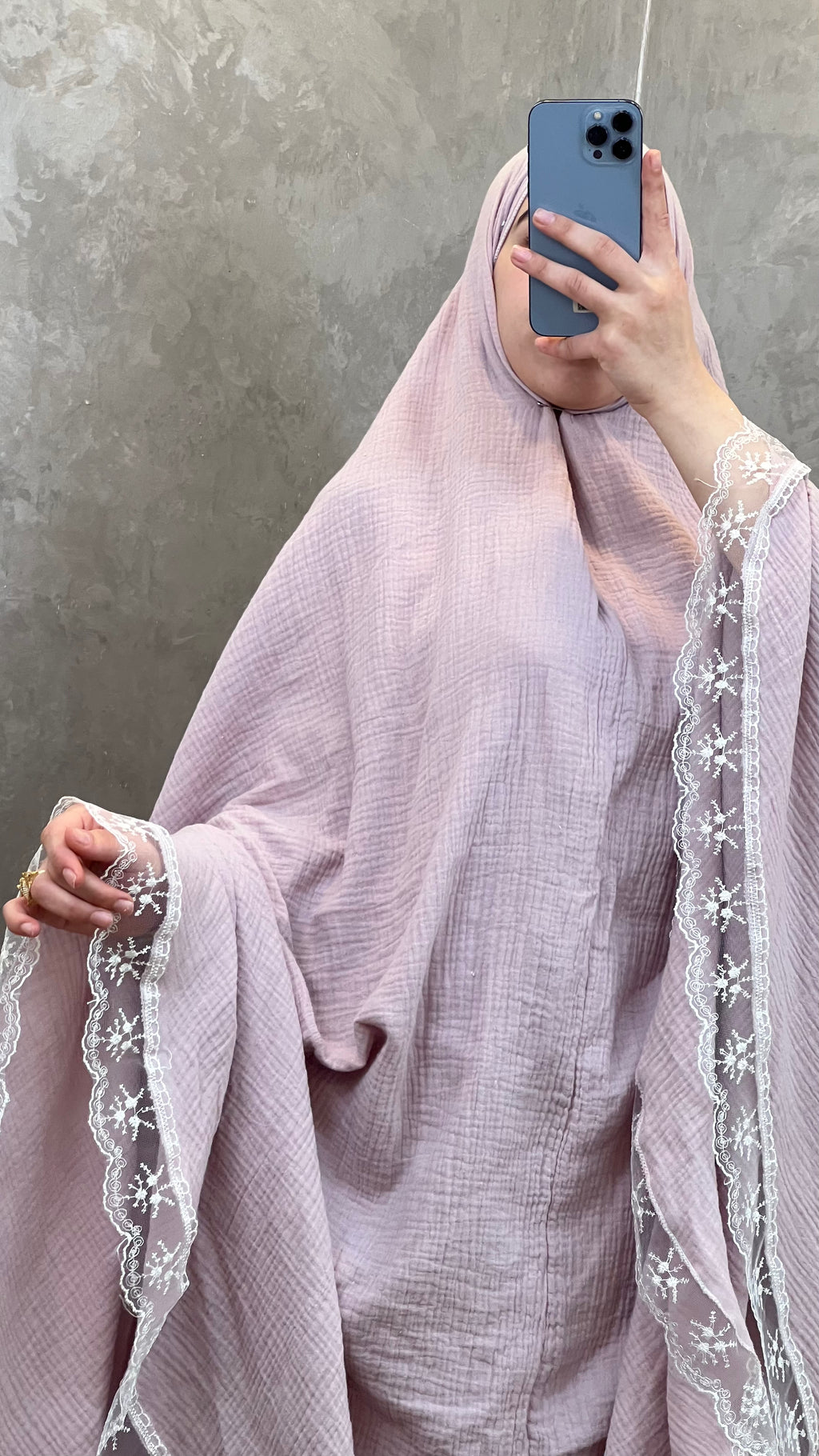 🤍 NARZIA – طقم فُلّة (إسدال & تنورة)