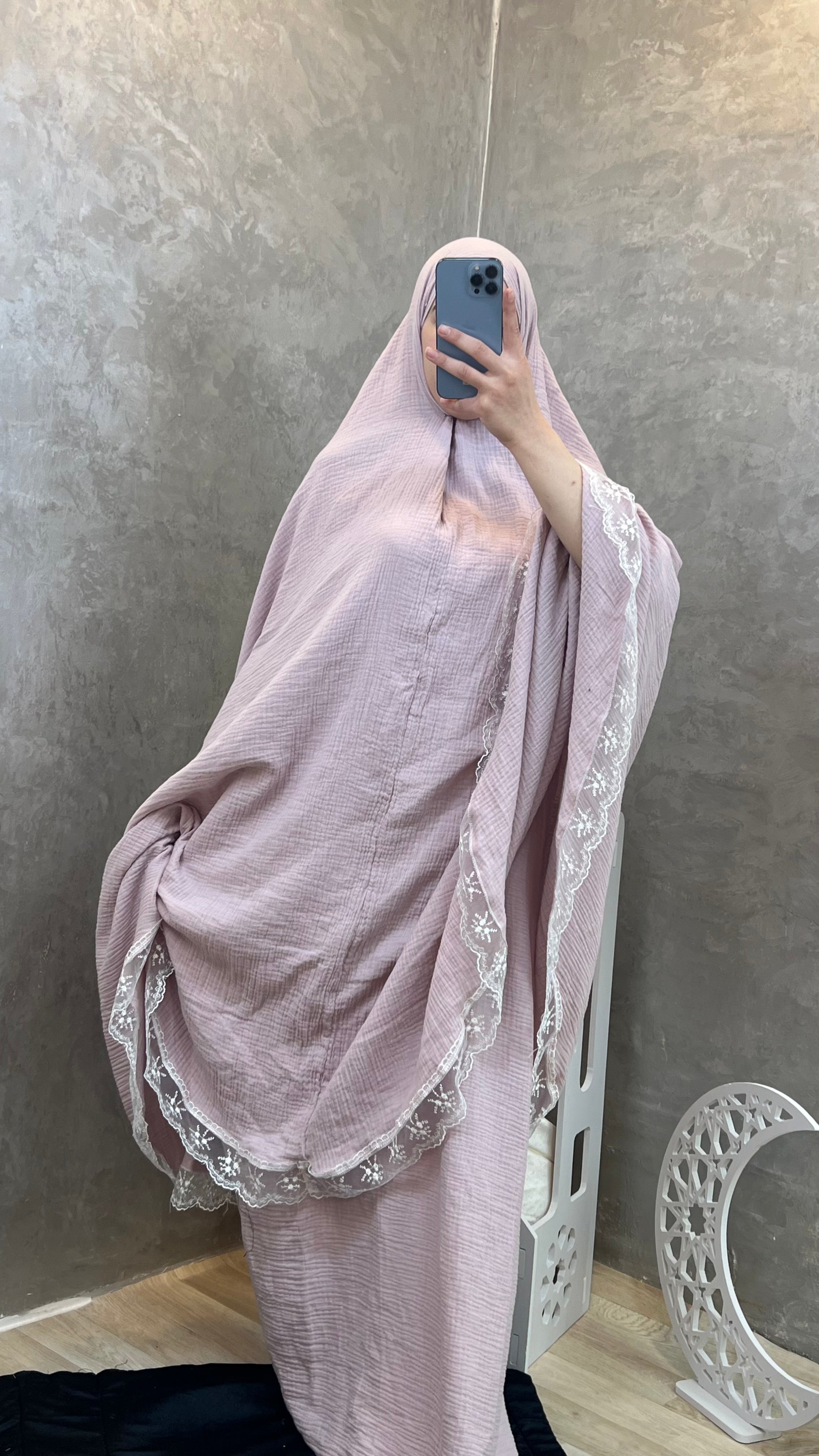 🤍 NARZIA – طقم فُلّة (إسدال & تنورة)