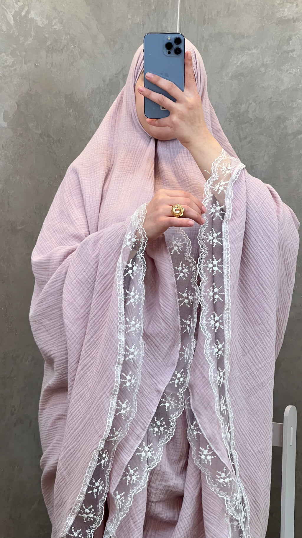 🤍 NARZIA – طقم فُلّة (إسدال & تنورة)